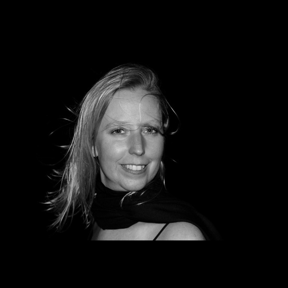 Hello, I'm Donna - Welcome to my Closet! - Picture 1 of 4